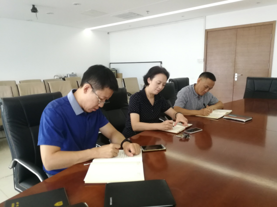 北語處級公務人員理論中心組第13組開展“不忘初心，牢記使命”主題教育座談會