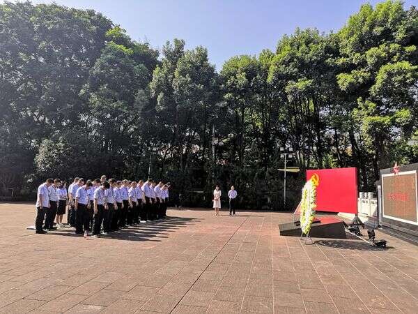 中國農業銀行荊州分行赴渝開展 “不忘初心、牢記使命“主題教育現場教學