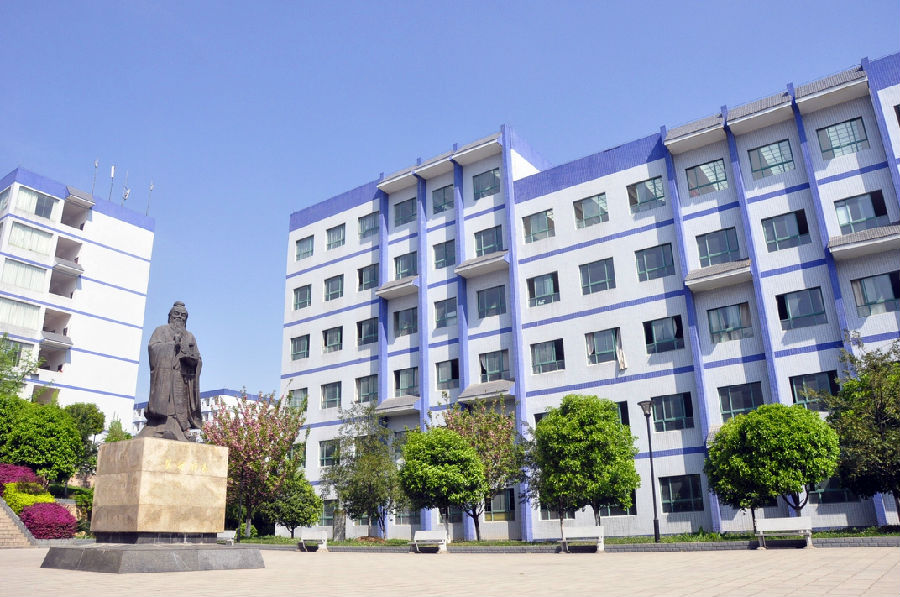 貴州民族大學(xué)人文科技學(xué)院（花溪校區(qū)）