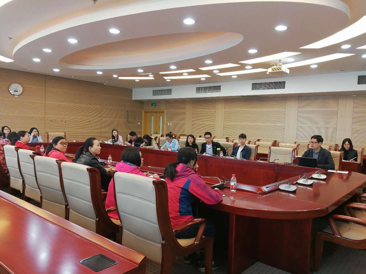 學(xué)校召開年度黨校班主任培訓(xùn)暨工作交流會